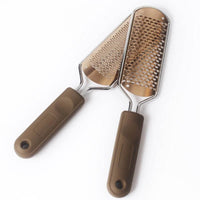 Esfoliante para pé, calo, pele, callus, mulher, cuidados com a pele, cuidados com a beleza, atitude feminina, attitude feminina, pé rachado, rachaduras, rachadura de pé, beleza feminina, pedicure, manicure, pedi cure, mani cur.